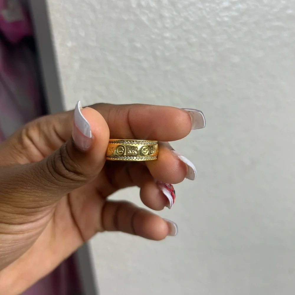 Micheal kors ring and bracelet jewelry set - Picture 9 of 9